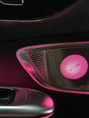 LED midrange speaker cover in action W206