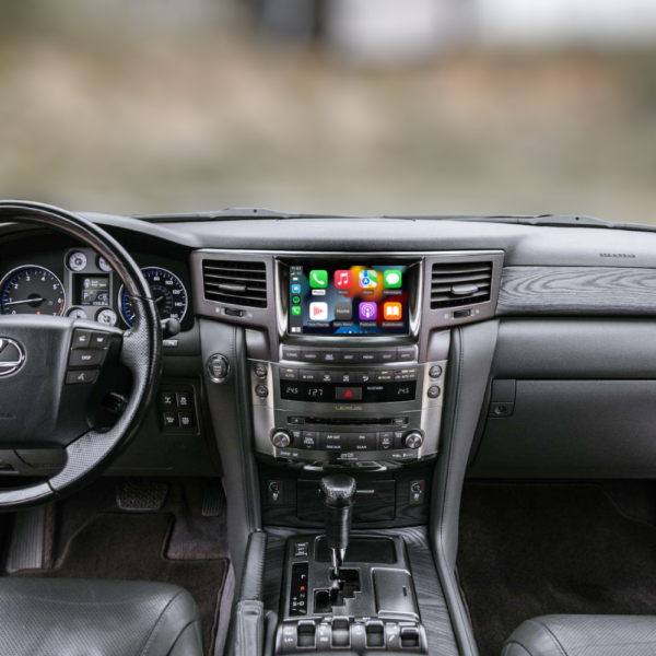 Lexus LX automobilyje integruotas Apple Carplay originaliame multimedijos ekrane