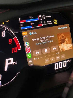 Huracan-CarPlay-and-Android-Auto